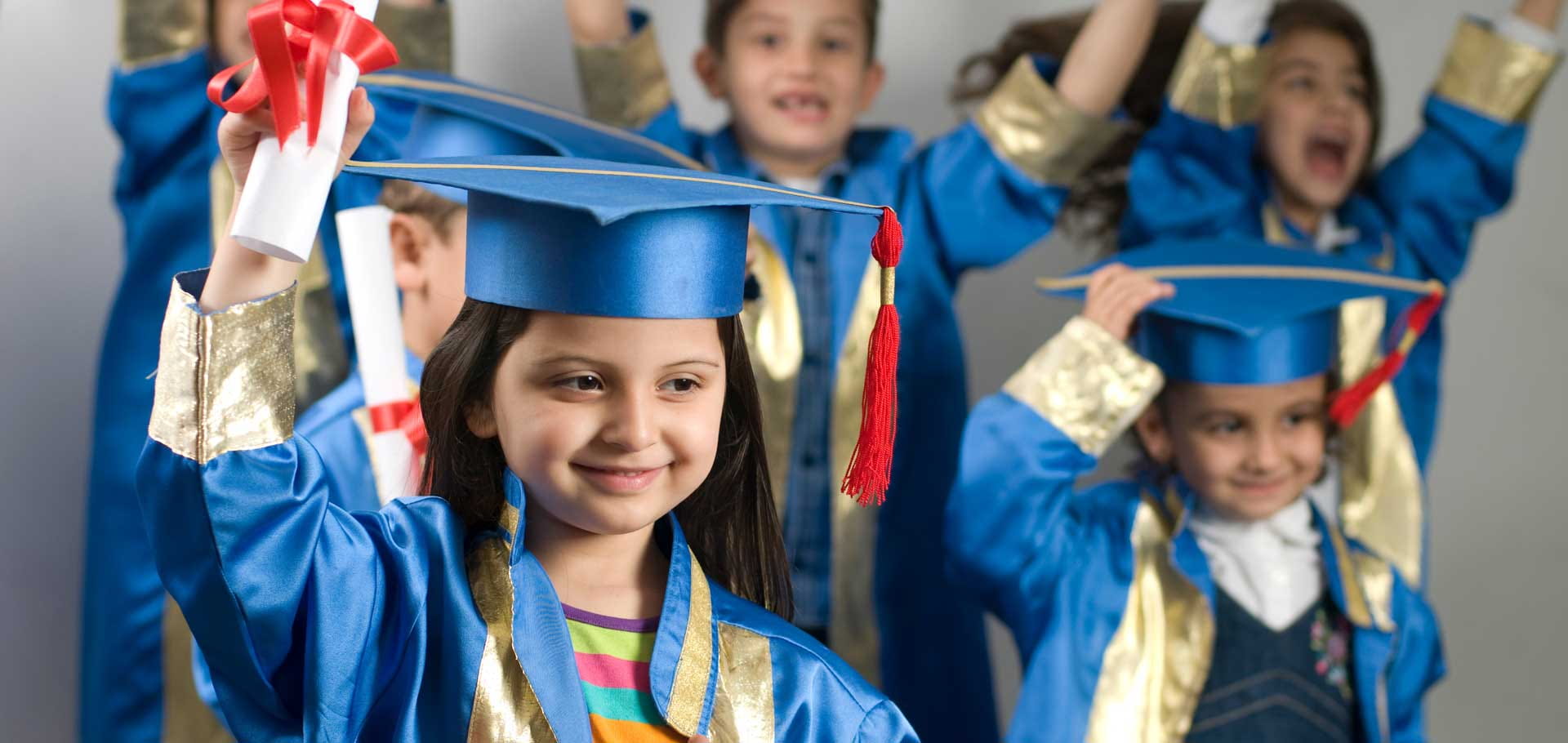 Positive Parenting: Encourage or Praise? 